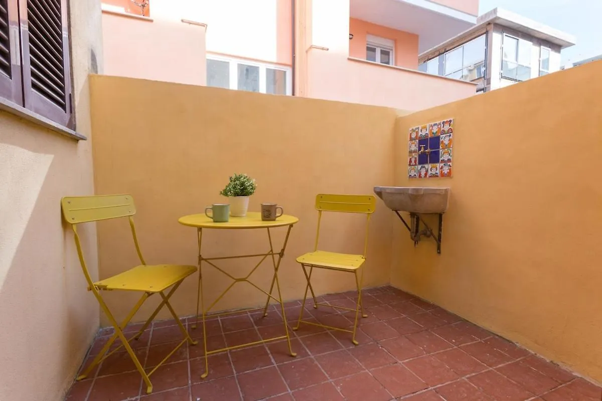 La Casina Di Luigi Con Balcone Apartment Rome