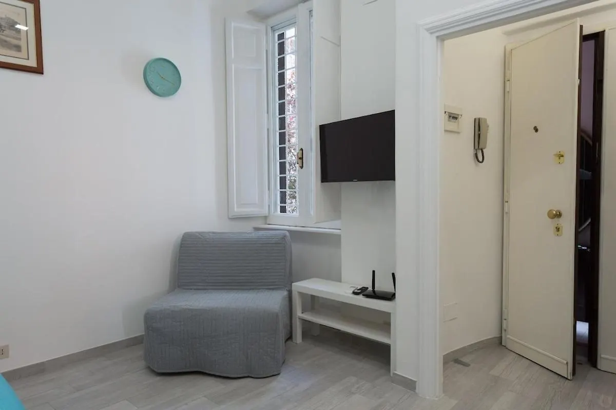 La Casina Di Luigi Con Balcone Apartment Rome