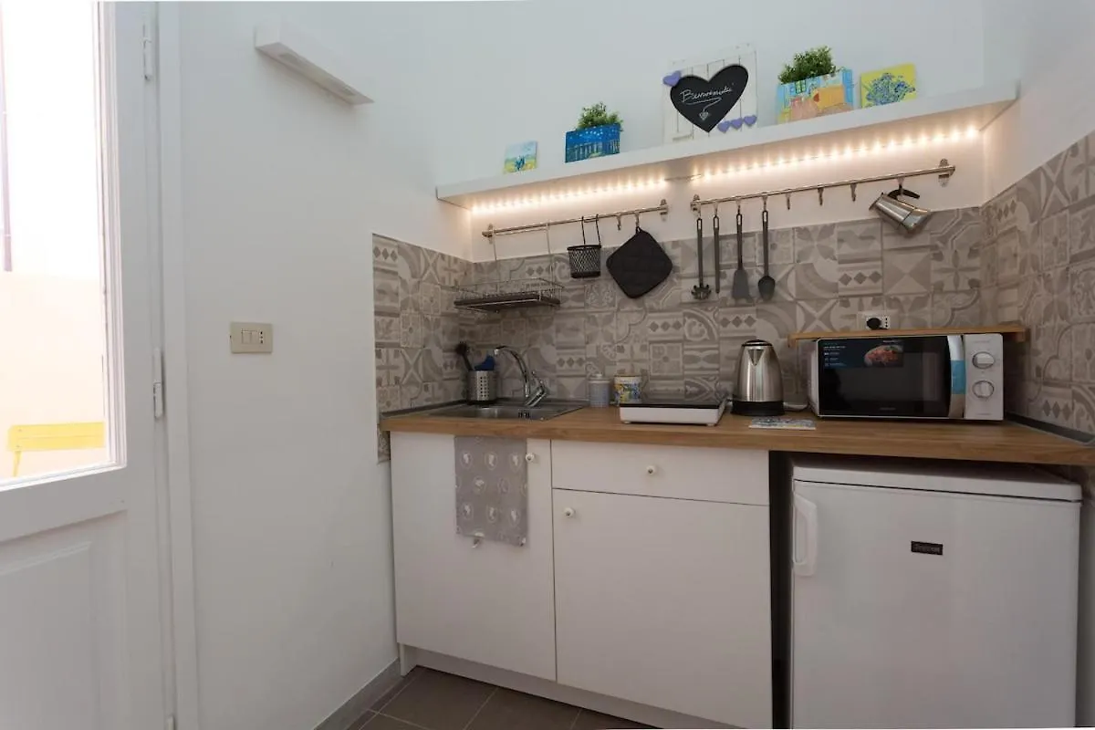 La Casina Di Luigi Con Balcone Apartment Rome